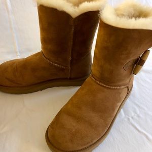 Sold - Ugg Keely Boot in Chestnut Size 7